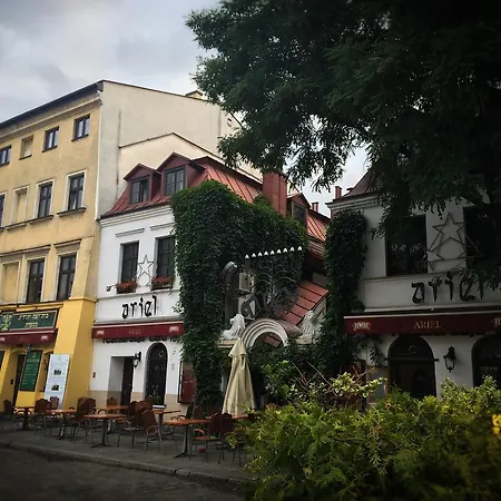 Studio Z Ogrodem Przy Starej Zajezdni Krakow Exterior photo