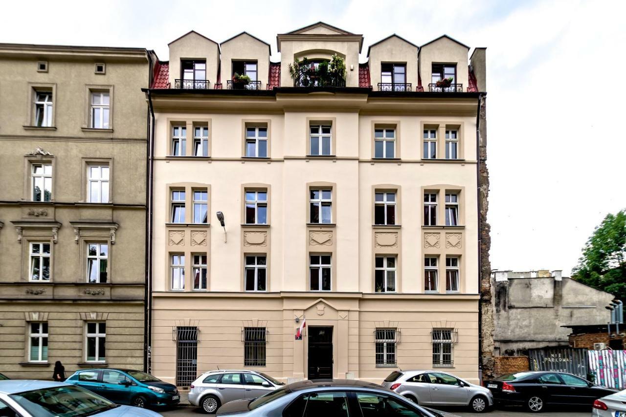 Z Ogrodem Przy Starej Zajezdni * Cracovia