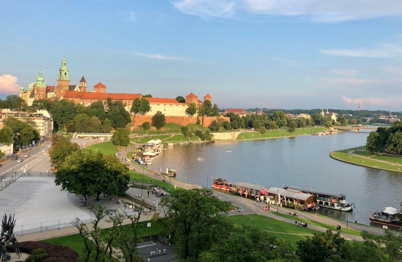 Z Ogrodem Przy Starej Zajezdni Apartment